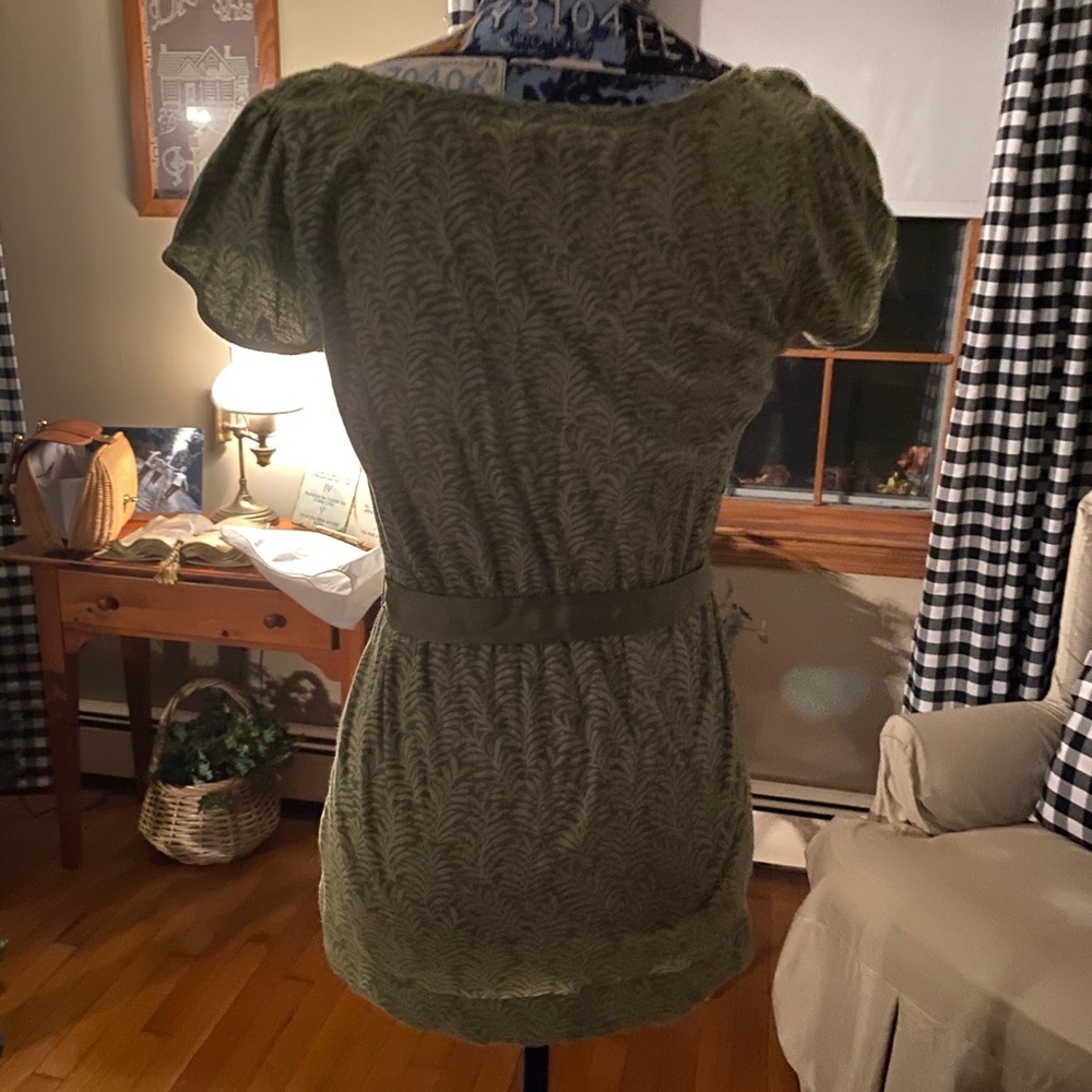American Eagle Sage Green Fern Print Blouse w/ Satin Belt - S - Picture 2 of 6